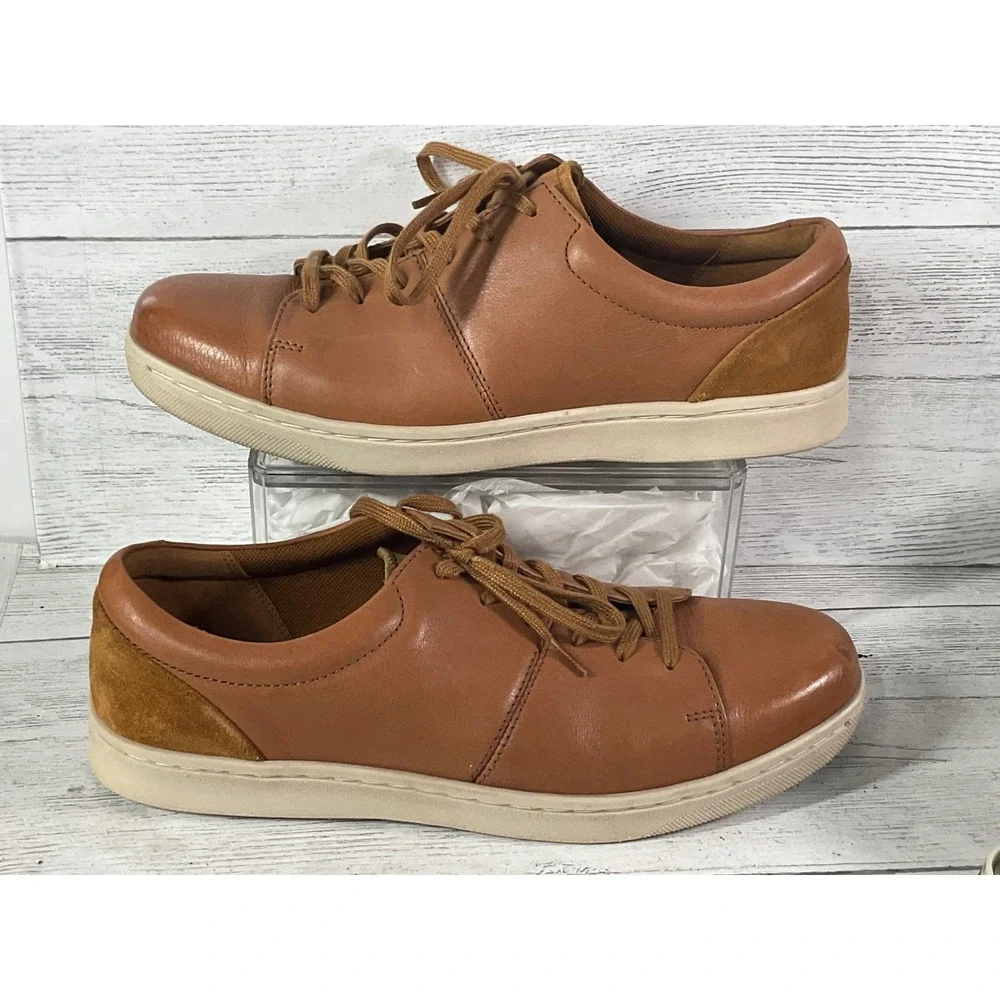 Clarks Leather Sneakers Mens size 12‎